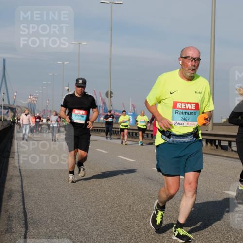 03.10.2025 - Köhlbrandbrückenlauf Fabian Wolf http://msf.ph/oto/9073610 03.10.2025 10:13:58 Position 3 3355, 2427, 3552 meine-sportfotos.de