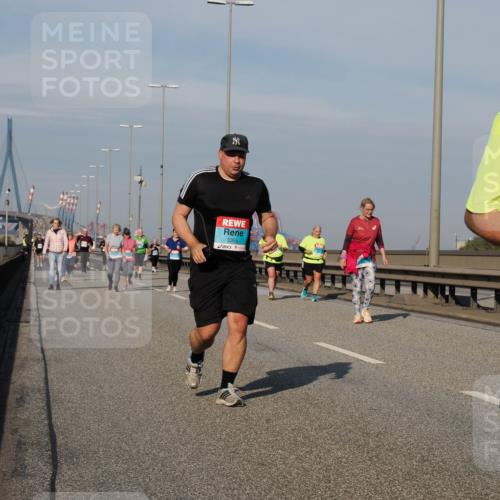 03.10.2025 - Köhlbrandbrückenlauf Fabian Wolf http://msf.ph/oto/9073632 03.10.2025 10:13:59 Position 3 3355 meine-sportfotos.de