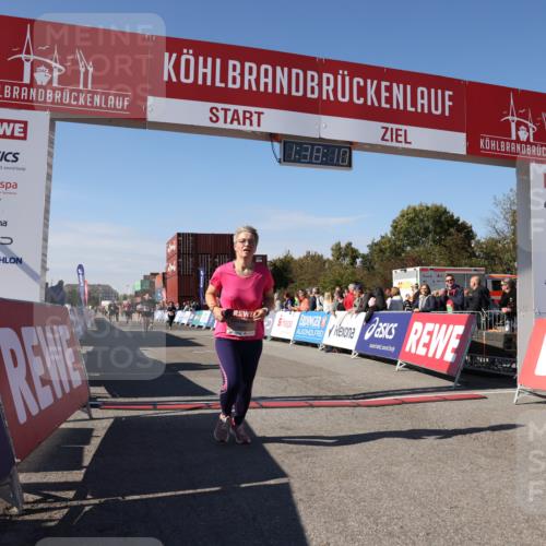 03.10.2025 - Köhlbrandbrückenlauf Lena Gebhardt http://msf.ph/oto/9073640 03.10.2025 13:38:10 Ziel 4435, 5188, 5343, 5409, 5632, 6515 meine-sportfotos.de