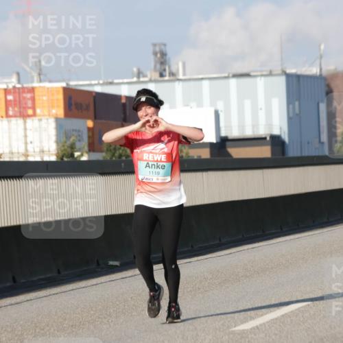 03.10.2025 - Köhlbrandbrückenlauf Jannik Wohlers http://msf.ph/oto/9073656 03.10.2025 09:50:41 Position 3 1119 meine-sportfotos.de