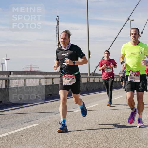 03.10.2025 - Köhlbrandbrückenlauf Michael Burmester http://msf.ph/oto/9073693 03.10.2025 12:39:04 Position 2 6060, 6364 meine-sportfotos.de