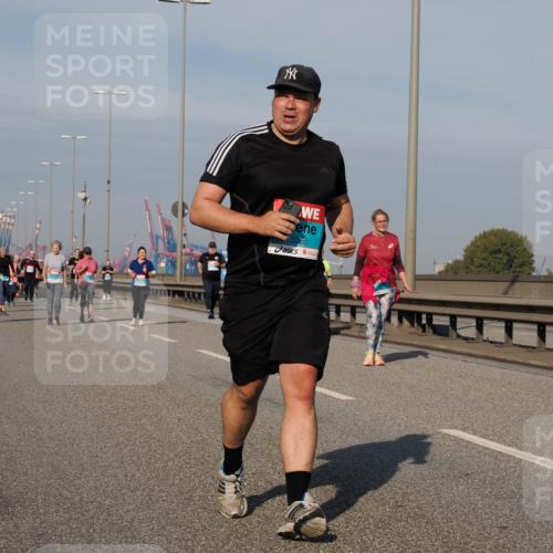 03.10.2025 - Köhlbrandbrückenlauf Fabian Wolf http://msf.ph/oto/9073702 03.10.2025 10:14:00 Position 3 3355 meine-sportfotos.de
