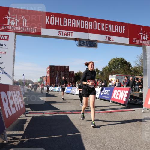 03.10.2025 - Köhlbrandbrückenlauf Lena Gebhardt http://msf.ph/oto/9073719 03.10.2025 13:38:17 Ziel 4435, 5139, 5188, 5335, 5343, 5632, 6515, 6581, 6582, 6583 meine-sportfotos.de