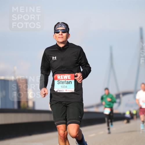03.10.2025 - Köhlbrandbrückenlauf Jannik Wohlers http://msf.ph/oto/9073733 03.10.2025 09:39:51 Position 3 1034 meine-sportfotos.de