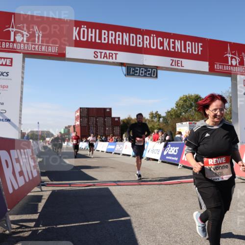 03.10.2025 - Köhlbrandbrückenlauf Lena Gebhardt http://msf.ph/oto/9073837 03.10.2025 13:38:20 Ziel 4435, 5139, 5335, 5509, 6581, 6582, 6583 meine-sportfotos.de