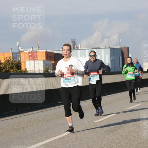 03.10.2025 - Köhlbrandbrückenlauf Jannik Wohlers http://msf.ph/oto/9073842 03.10.2025 09:50:46 Position 3 1218, 1944 meine-sportfotos.de