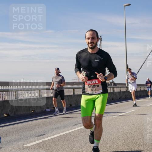 03.10.2025 - Köhlbrandbrückenlauf Michael Burmester http://msf.ph/oto/9073848 03.10.2025 12:39:12 Position 2 4016 meine-sportfotos.de