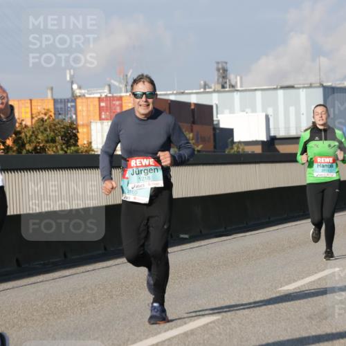 03.10.2025 - Köhlbrandbrückenlauf Jannik Wohlers http://msf.ph/oto/9073938 03.10.2025 09:50:48 Position 3 1944, 1218, 3160, 2714 meine-sportfotos.de