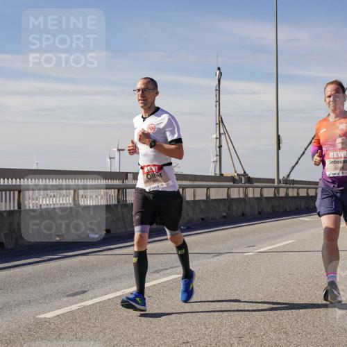 03.10.2025 - Köhlbrandbrückenlauf Michael Burmester http://msf.ph/oto/9073977 03.10.2025 12:39:22 Position 2 6203, 42, 19, 5955 meine-sportfotos.de