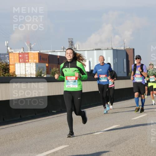 03.10.2025 - Köhlbrandbrückenlauf Jannik Wohlers http://msf.ph/oto/9073983 03.10.2025 09:50:49 Position 3 2714, 1415 meine-sportfotos.de