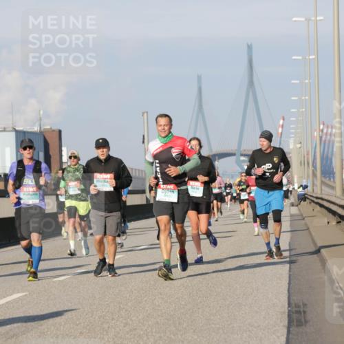 03.10.2025 - Köhlbrandbrückenlauf Jannik Wohlers http://msf.ph/oto/9074006 03.10.2025 09:50:51 Position 3 1403, 1415, 3053, 1152 meine-sportfotos.de