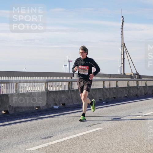 03.10.2025 - Köhlbrandbrückenlauf Michael Burmester http://msf.ph/oto/9074020 03.10.2025 12:39:29 Position 2 4164 meine-sportfotos.de