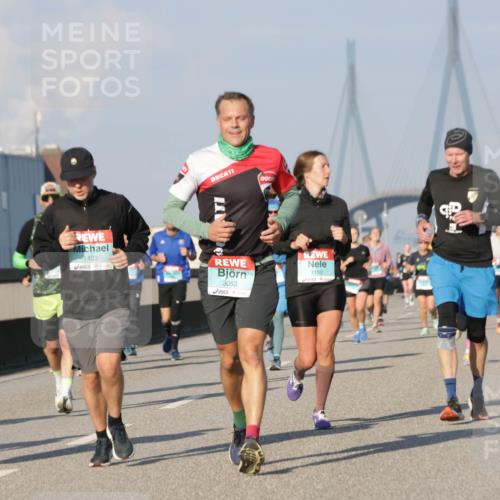 03.10.2025 - Köhlbrandbrückenlauf Jannik Wohlers http://msf.ph/oto/9074046 03.10.2025 09:50:52 Position 3 1415, 1403, 3053, 1152 meine-sportfotos.de