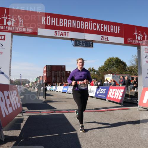 03.10.2025 - Köhlbrandbrückenlauf Lena Gebhardt http://msf.ph/oto/9074121 03.10.2025 13:38:26 Ziel 4435, 4697, 5139, 5335, 5439, 5509, 6581, 6582, 6583 meine-sportfotos.de