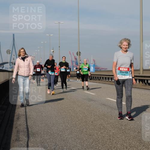 03.10.2025 - Köhlbrandbrückenlauf Fabian Wolf http://msf.ph/oto/9074134 03.10.2025 10:14:12 Position 3 3, 3298 meine-sportfotos.de