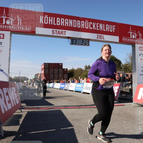 03.10.2025 - Köhlbrandbrückenlauf Lena Gebhardt http://msf.ph/oto/9074137 03.10.2025 13:38:27 Ziel 4697, 5139, 5335, 5439, 5509, 6581, 6582, 6583 meine-sportfotos.de