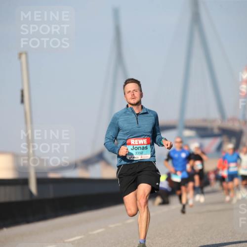03.10.2025 - Köhlbrandbrückenlauf Jannik Wohlers http://msf.ph/oto/9074148 03.10.2025 09:40:10 Position 3 3350 meine-sportfotos.de