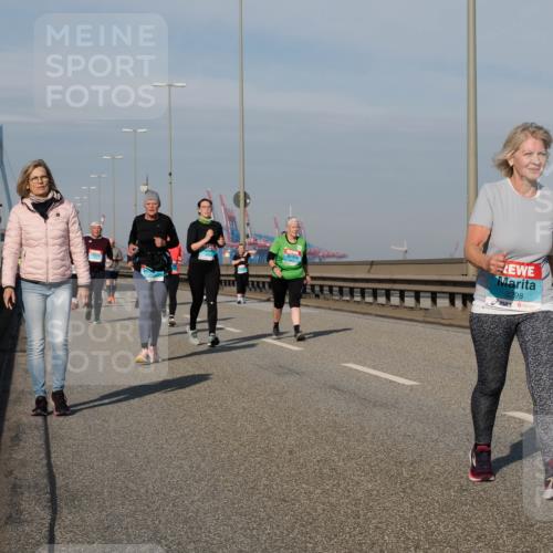 03.10.2025 - Köhlbrandbrückenlauf Fabian Wolf http://msf.ph/oto/9074181 03.10.2025 10:14:13 Position 3 3298, 1 meine-sportfotos.de