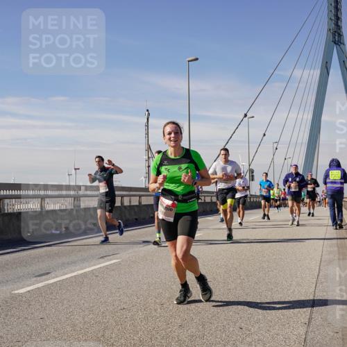 03.10.2025 - Köhlbrandbrückenlauf Michael Burmester http://msf.ph/oto/9074240 03.10.2025 12:39:39 Position 2  meine-sportfotos.de