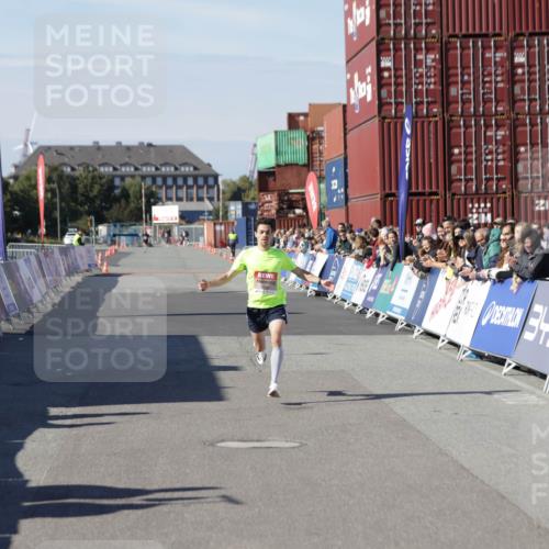 03.10.2025 - Köhlbrandbrückenlauf Jannik Wohlers http://msf.ph/oto/9074246 03.10.2025 12:45:19 Ziel 6280 meine-sportfotos.de