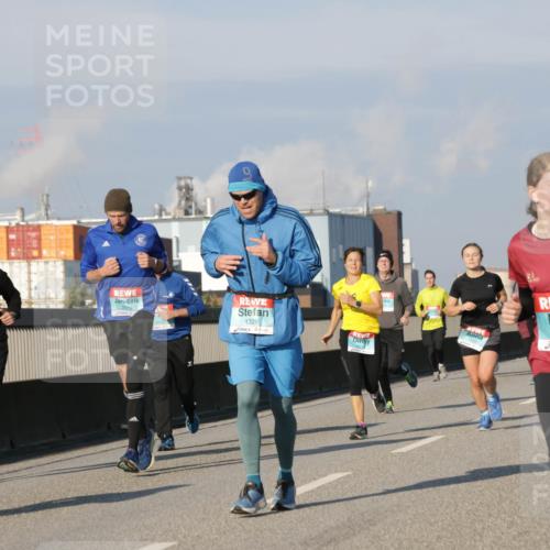 03.10.2025 - Köhlbrandbrückenlauf Jannik Wohlers http://msf.ph/oto/9074266 03.10.2025 09:51:00 Position 3 0, 1328, 2084 meine-sportfotos.de