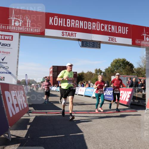 03.10.2025 - Köhlbrandbrückenlauf Lena Gebhardt http://msf.ph/oto/9074269 03.10.2025 13:38:37 Ziel 4697, 4884, 5439, 5564, 5590, 5591, 6179, 6201 meine-sportfotos.de