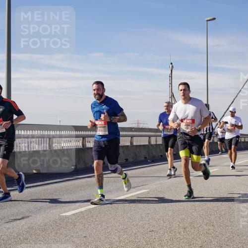 03.10.2025 - Köhlbrandbrückenlauf Michael Burmester http://msf.ph/oto/9074271 03.10.2025 12:39:41 Position 2 4199, 5915 meine-sportfotos.de