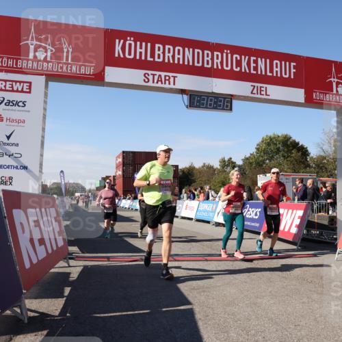 03.10.2025 - Köhlbrandbrückenlauf Lena Gebhardt http://msf.ph/oto/9074276 03.10.2025 13:38:37 Ziel 4697, 4884, 5439, 5564, 5590, 5591, 6179, 6201 meine-sportfotos.de