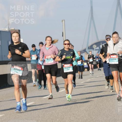 03.10.2025 - Köhlbrandbrückenlauf Jannik Wohlers http://msf.ph/oto/9074300 03.10.2025 09:51:02 Position 3 2323, 1242, 3579, 1092, 3625 meine-sportfotos.de
