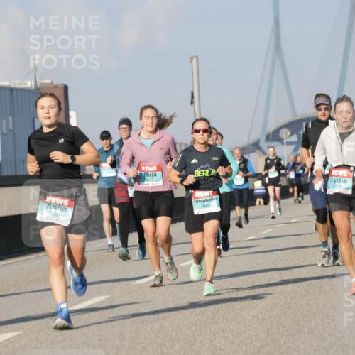 03.10.2025 - Köhlbrandbrückenlauf Jannik Wohlers http://msf.ph/oto/9074314 03.10.2025 09:51:02 Position 3 2323, 1242, 3579, 1092, 3625 meine-sportfotos.de