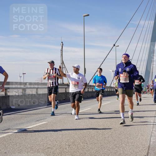 03.10.2025 - Köhlbrandbrückenlauf Michael Burmester http://msf.ph/oto/9074315 03.10.2025 12:39:42 Position 2 4284, 6798 meine-sportfotos.de