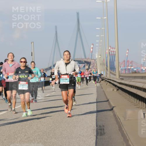 03.10.2025 - Köhlbrandbrückenlauf Jannik Wohlers http://msf.ph/oto/9074333 03.10.2025 09:51:03 Position 3 1242, 1092, 3625 meine-sportfotos.de