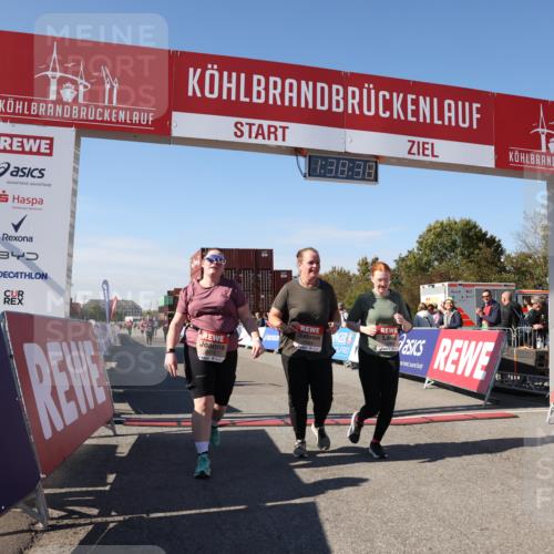 03.10.2025 - Köhlbrandbrückenlauf Lena Gebhardt http://msf.ph/oto/9074343 03.10.2025 13:38:39 Ziel 4884, 5564, 5590, 5591, 6179, 6201 meine-sportfotos.de