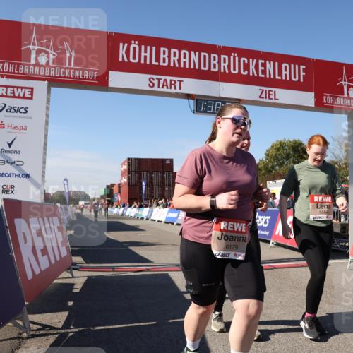 03.10.2025 - Köhlbrandbrückenlauf Lena Gebhardt http://msf.ph/oto/9074361 03.10.2025 13:38:40 Ziel 4884, 5564, 5590, 5591, 6179, 6201 meine-sportfotos.de