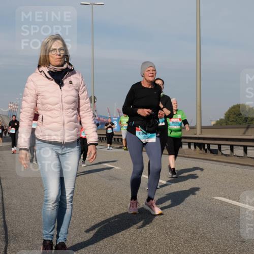 03.10.2025 - Köhlbrandbrückenlauf Fabian Wolf http://msf.ph/oto/9074363 03.10.2025 10:14:16 Position 3 2324 meine-sportfotos.de