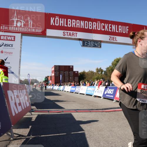 03.10.2025 - Köhlbrandbrückenlauf Lena Gebhardt http://msf.ph/oto/9074383 03.10.2025 13:38:40 Ziel 4884, 5564, 5590, 5591, 6179, 6201 meine-sportfotos.de