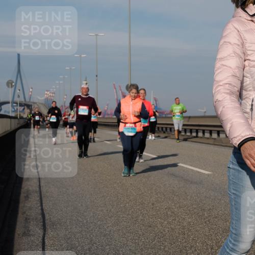 03.10.2025 - Köhlbrandbrückenlauf Fabian Wolf http://msf.ph/oto/9074427 03.10.2025 10:14:18 Position 3  meine-sportfotos.de
