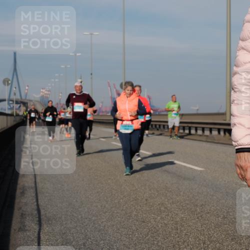 03.10.2025 - Köhlbrandbrückenlauf Fabian Wolf http://msf.ph/oto/9074437 03.10.2025 10:14:18 Position 3  meine-sportfotos.de