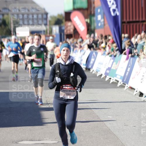 03.10.2025 - Köhlbrandbrückenlauf Jannik Wohlers http://msf.ph/oto/9074438 03.10.2025 13:16:10 Ziel 4311, 4423, 4495, 4644, 4696, 5068, 5217, 5336, 5684, 5806, 6270, 6712 meine-sportfotos.de