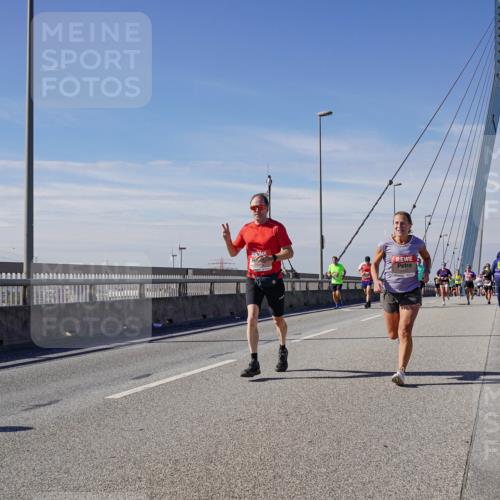 03.10.2025 - Köhlbrandbrückenlauf Michael Burmester http://msf.ph/oto/9074439 03.10.2025 12:39:49 Position 2  meine-sportfotos.de