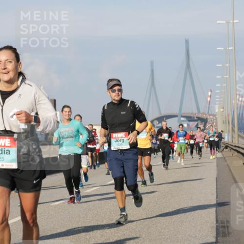 03.10.2025 - Köhlbrandbrückenlauf Jannik Wohlers http://msf.ph/oto/9074450 03.10.2025 09:51:06 Position 3 1092, 3625, 1255 meine-sportfotos.de