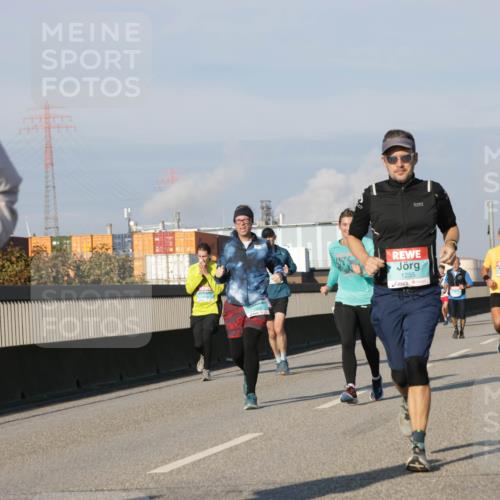 03.10.2025 - Köhlbrandbrückenlauf Jannik Wohlers http://msf.ph/oto/9074498 03.10.2025 09:51:08 Position 3 1255 meine-sportfotos.de