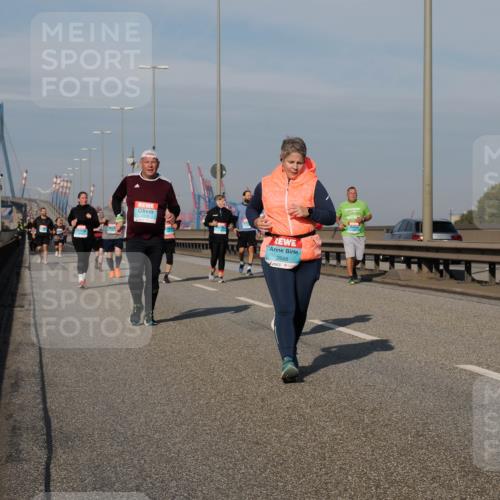 03.10.2025 - Köhlbrandbrückenlauf Fabian Wolf http://msf.ph/oto/9074501 03.10.2025 10:14:19 Position 3 2688 meine-sportfotos.de