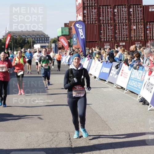 03.10.2025 - Köhlbrandbrückenlauf Jannik Wohlers http://msf.ph/oto/9074512 03.10.2025 13:16:12 Ziel 4311, 4423, 4644, 4696, 5068, 5336, 5684, 5806, 6712 meine-sportfotos.de