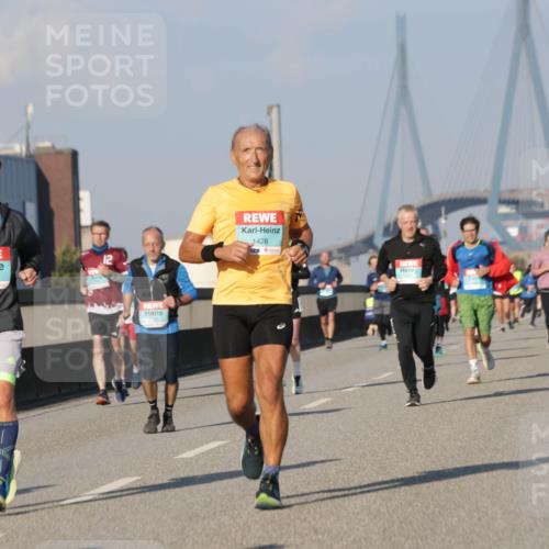 03.10.2025 - Köhlbrandbrückenlauf Jannik Wohlers http://msf.ph/oto/9074515 03.10.2025 09:51:09 Position 3 3656, 1428 meine-sportfotos.de