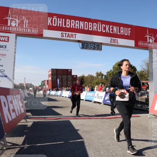 03.10.2025 - Köhlbrandbrückenlauf Lena Gebhardt http://msf.ph/oto/9074533 03.10.2025 13:38:53 Ziel 4723, 5529, 5533, 5584, 6030, 6640 meine-sportfotos.de
