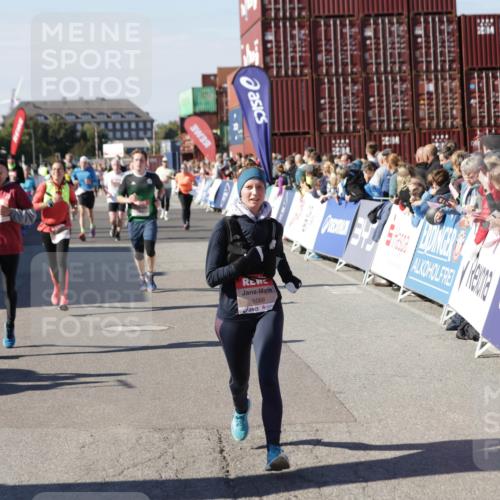 03.10.2025 - Köhlbrandbrückenlauf Jannik Wohlers http://msf.ph/oto/9074542 03.10.2025 13:16:12 Ziel 4311, 4423, 4644, 4696, 5068, 5336, 5684, 5806, 6712 meine-sportfotos.de
