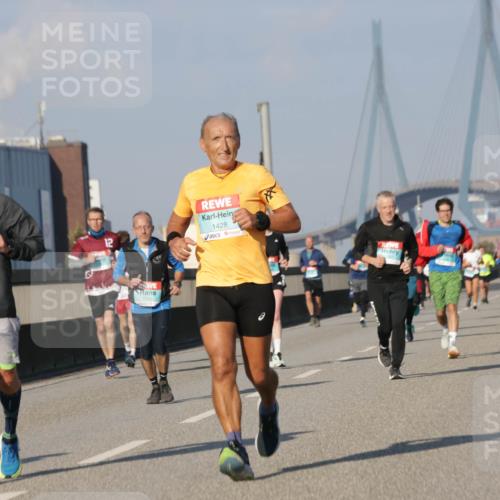 03.10.2025 - Köhlbrandbrückenlauf Jannik Wohlers http://msf.ph/oto/9074549 03.10.2025 09:51:10 Position 3 3656, 2, 12, 1428 meine-sportfotos.de