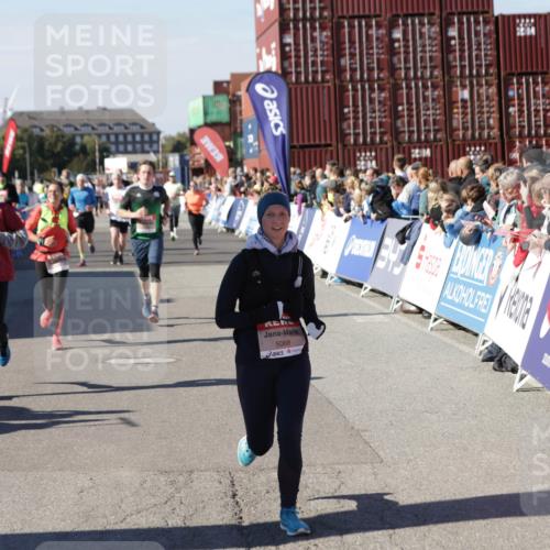 03.10.2025 - Köhlbrandbrückenlauf Jannik Wohlers http://msf.ph/oto/9074554 03.10.2025 13:16:12 Ziel 4311, 4423, 4644, 4696, 5068, 5336, 5684, 5806, 6712 meine-sportfotos.de