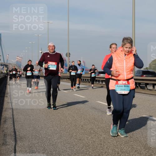 03.10.2025 - Köhlbrandbrückenlauf Fabian Wolf http://msf.ph/oto/9074556 03.10.2025 10:14:21 Position 3 2418, 422, 2688 meine-sportfotos.de